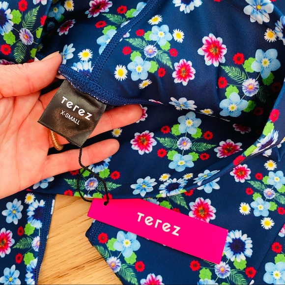 Terez Navy Floral Dream Super-High Band Leggings NWT - Picture 9 of 14